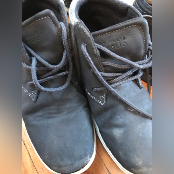 Three pair boy’s shoes: Tom’s, Perry Ellis - Picture 5 of 6